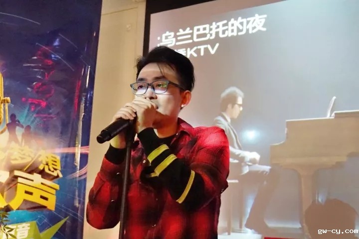 J&Abetway开户网站新歌声总决赛歌手演唱现场 J&Abetway开户网站新歌声总决赛歌手演唱现场