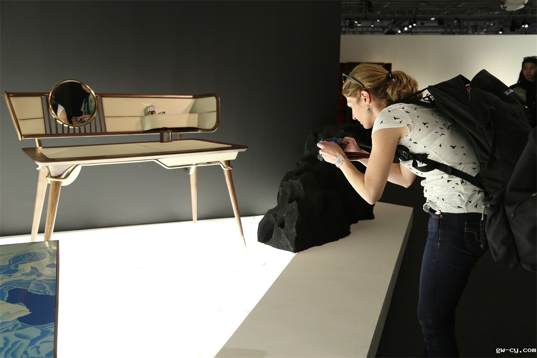 J&Abetway开户网站董事长总设计师姜峰先生家具设计作品-参展2016年米兰设计周《素月》