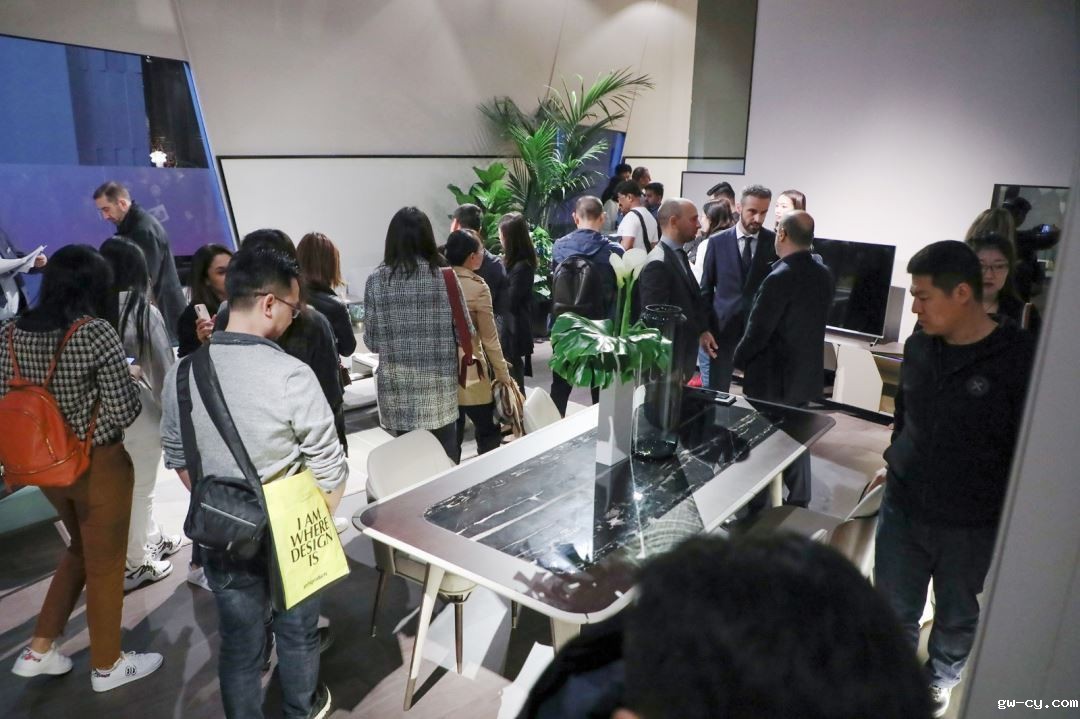 J&Abetway开户网站与意大利顶级家具品牌TURRI共同打造的全新系列家具Vine“蔓”发布现场