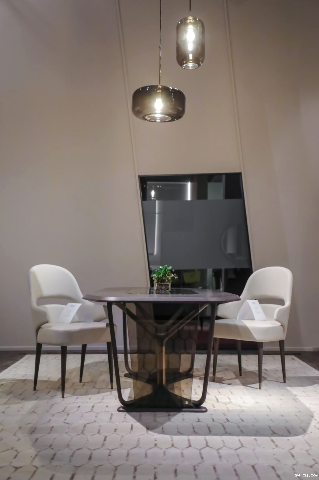 J&Abetway开户网站董事长、总设计师姜峰先生家具设计作品Vine“蔓”系列新品