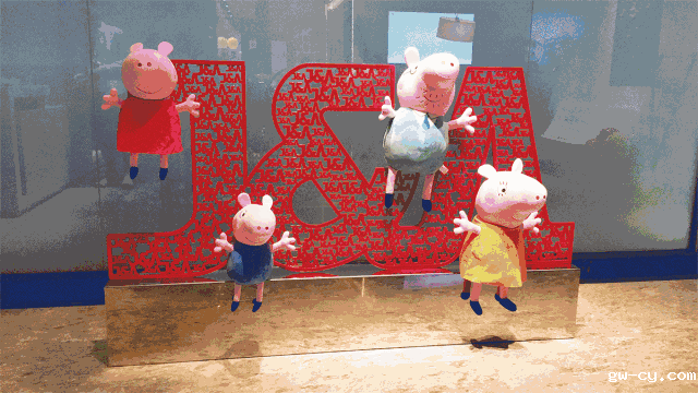 J&Abetway开户网站六一趴“小猪佩奇欢乐环游记”现场布置