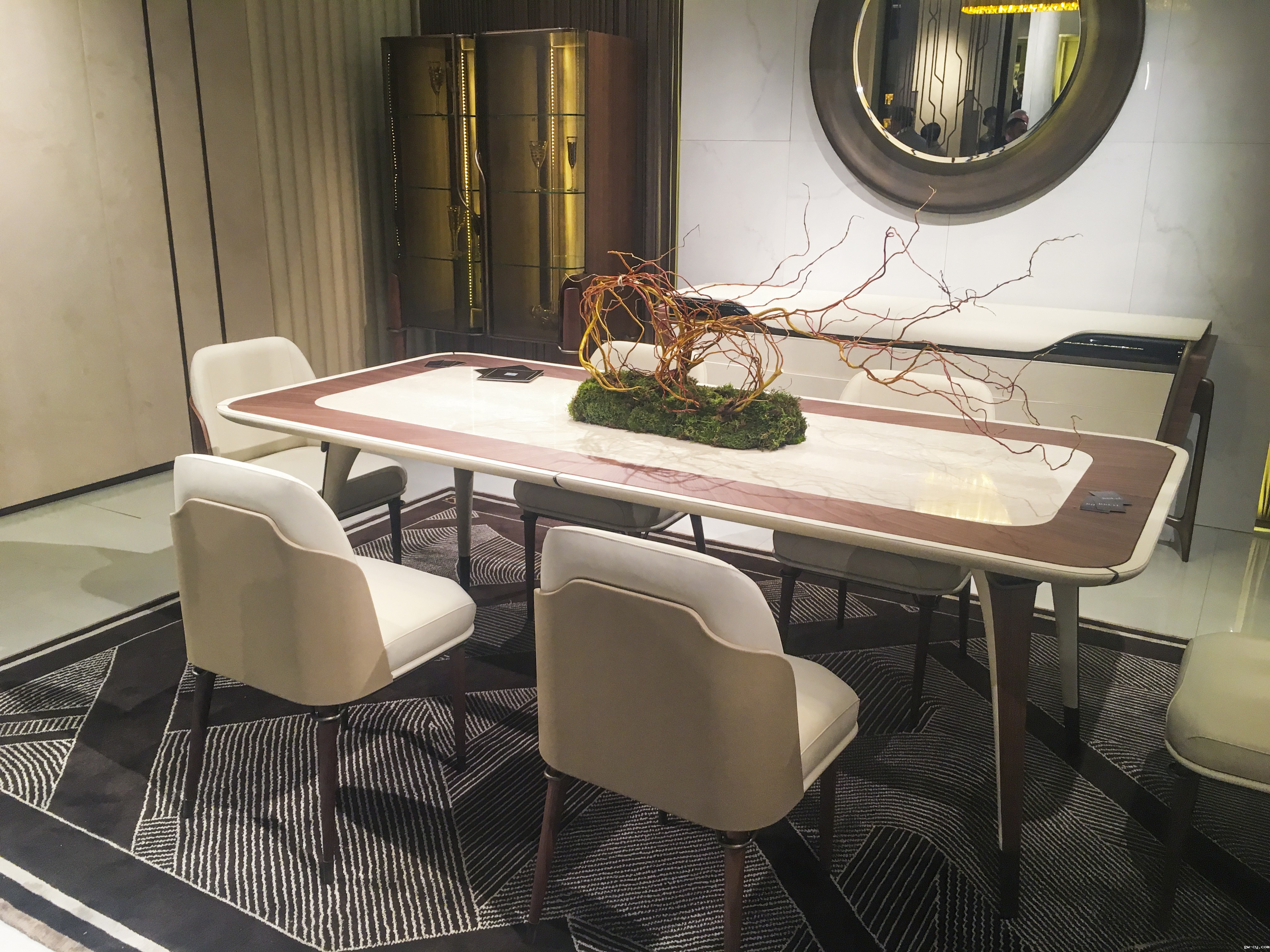 J&Abetway开户网站董事长/总设计师姜峰先生家具作品《铄系列》